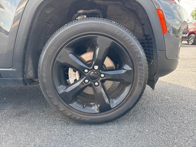 used 2023 Jeep Grand Cherokee car, priced at $34,500