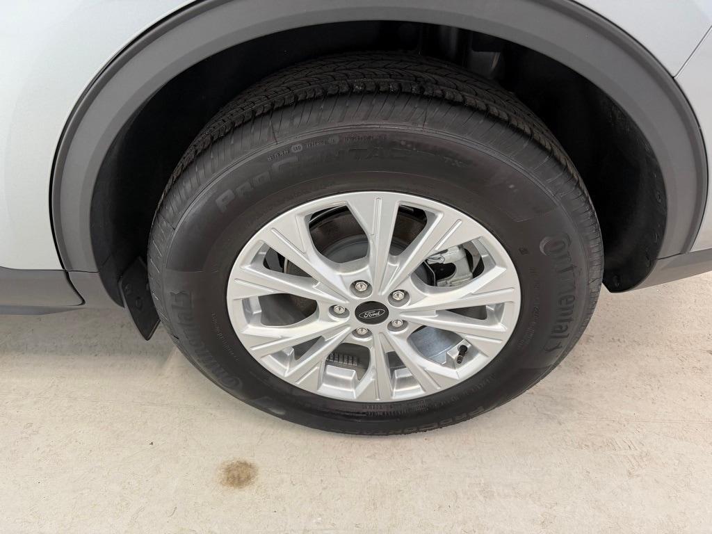 used 2024 Ford Escape car, priced at $24,995