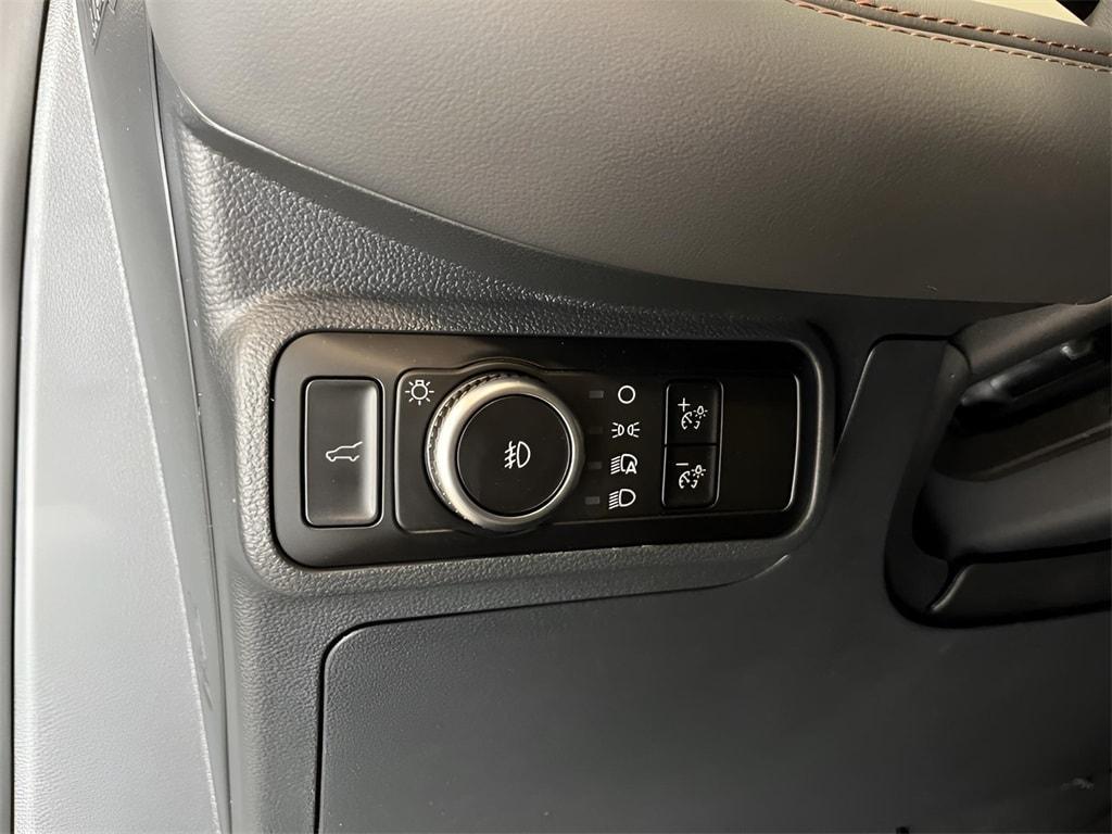 new 2025 Ford Explorer car, priced at $47,180