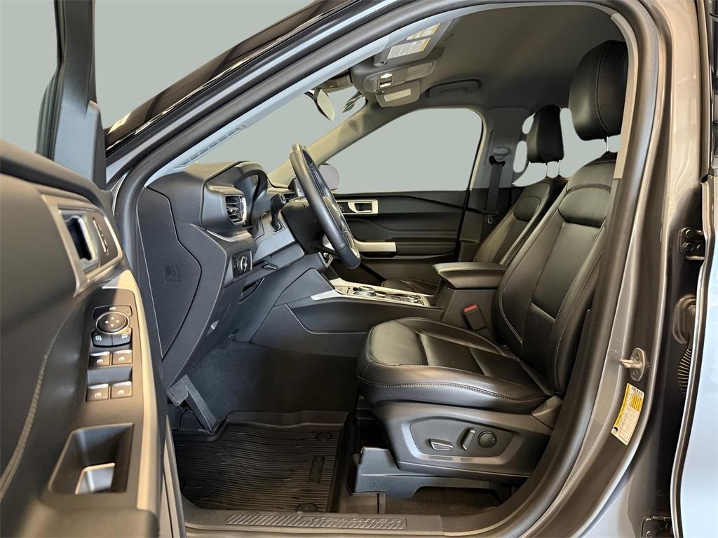 used 2023 Ford Explorer car, priced at $31,995