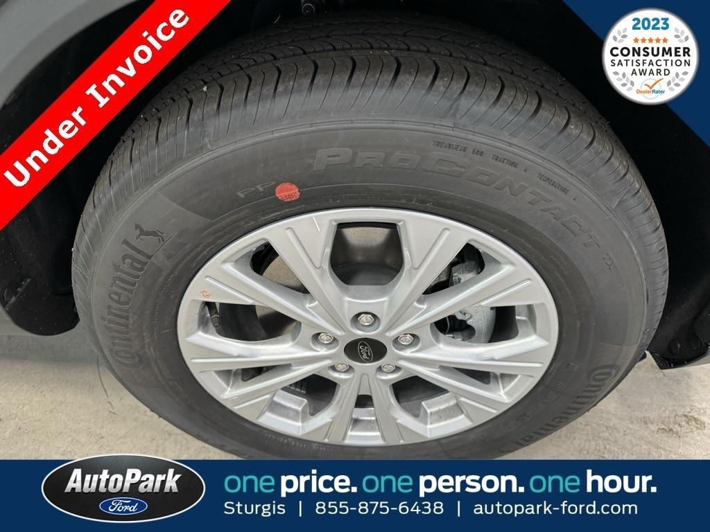 used 2024 Ford Escape car, priced at $28,995