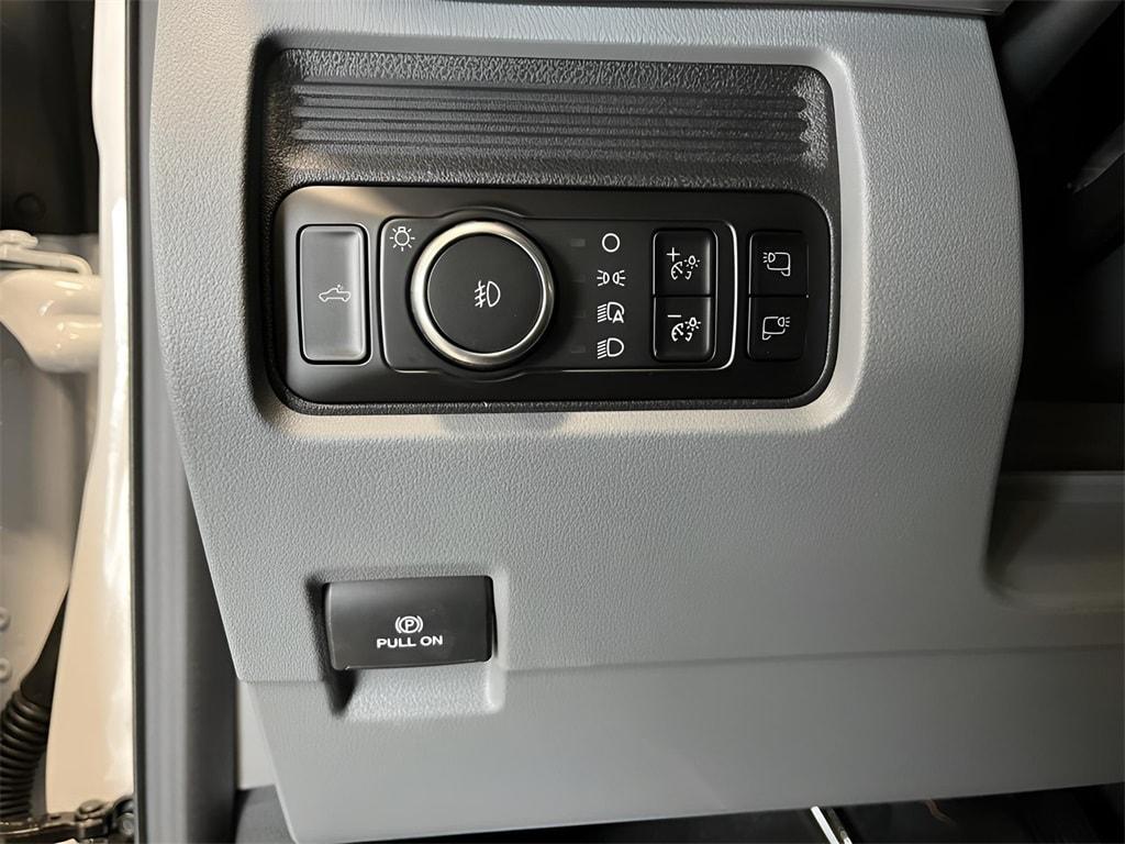 new 2025 Ford F-350 car, priced at $53,155
