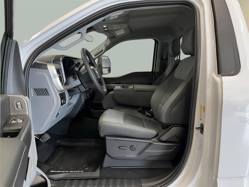 new 2025 Ford F-350 car, priced at $53,155