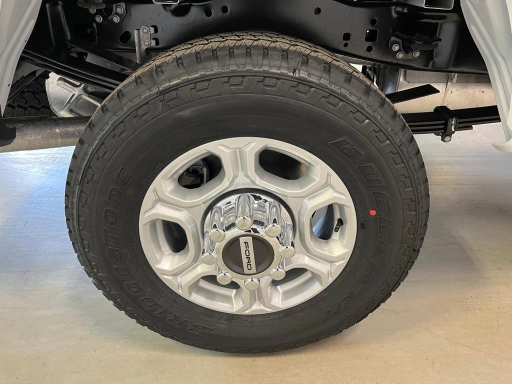 new 2025 Ford F-350 car, priced at $53,155