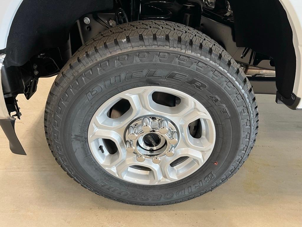 new 2025 Ford F-350 car, priced at $53,155