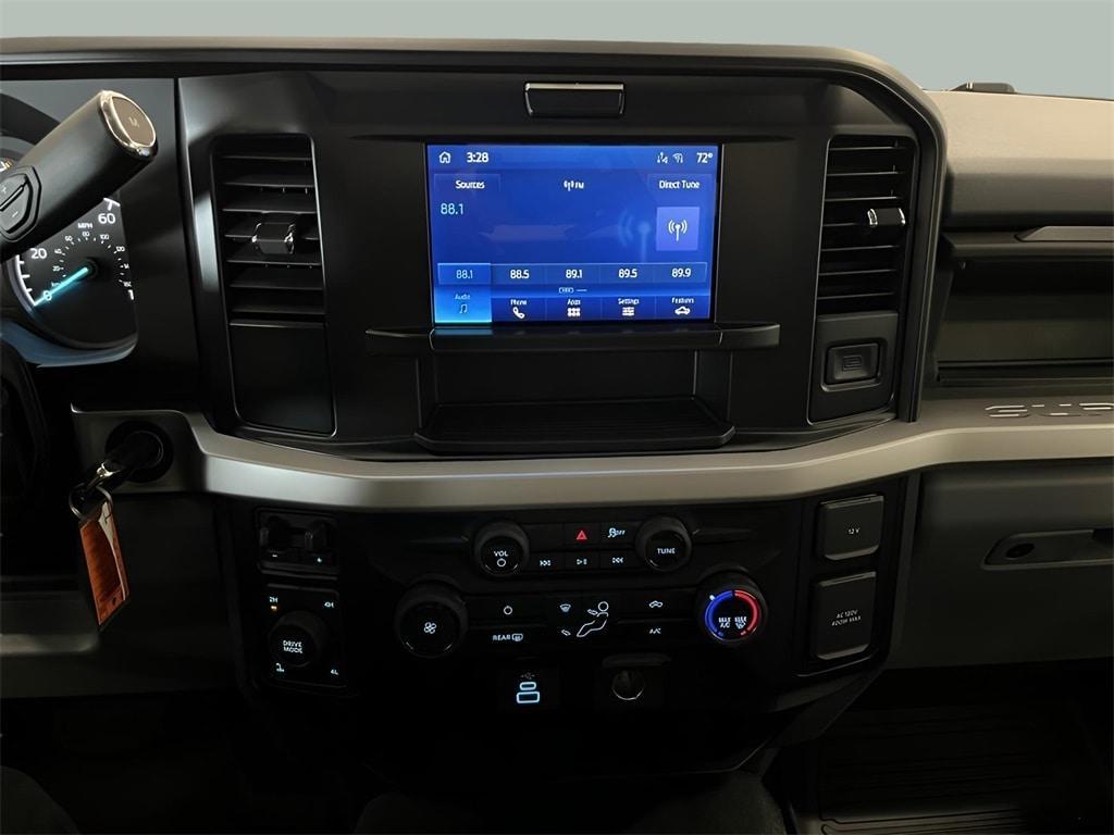 new 2025 Ford F-350 car, priced at $53,155