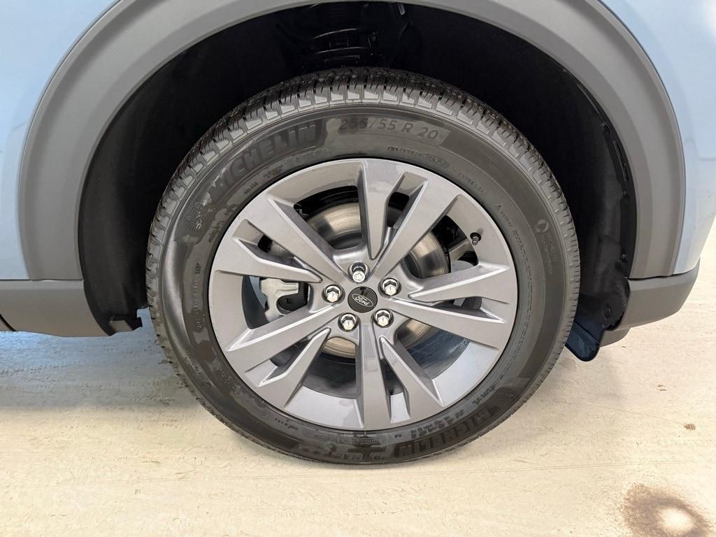 new 2026 Ford Explorer car, priced at $48,995