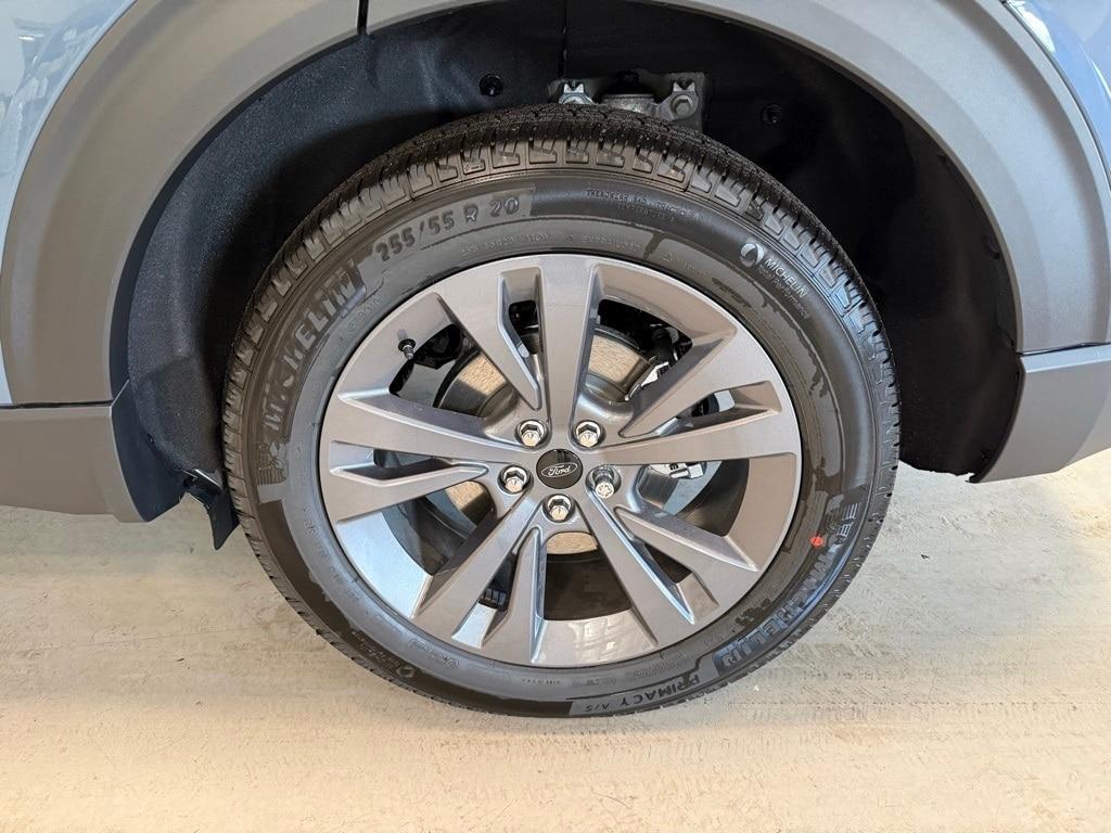 new 2026 Ford Explorer car, priced at $48,995
