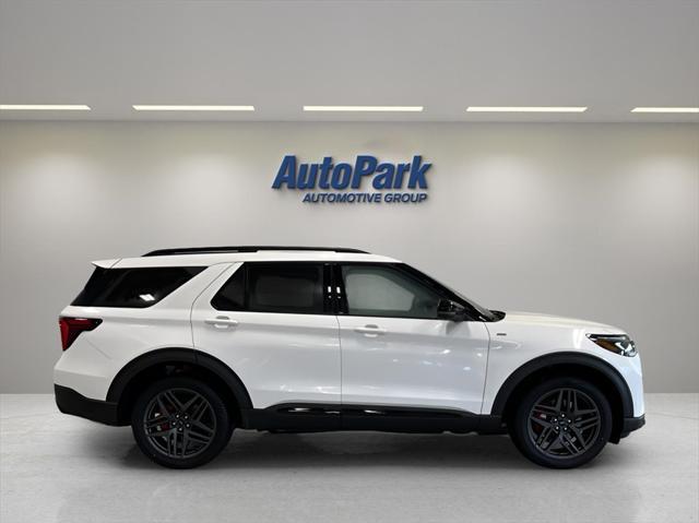 new 2025 Ford Explorer car, priced at $50,963