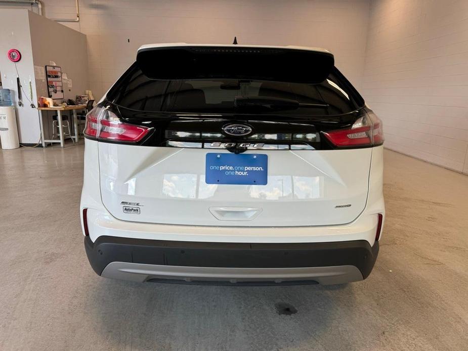 used 2022 Ford Edge car