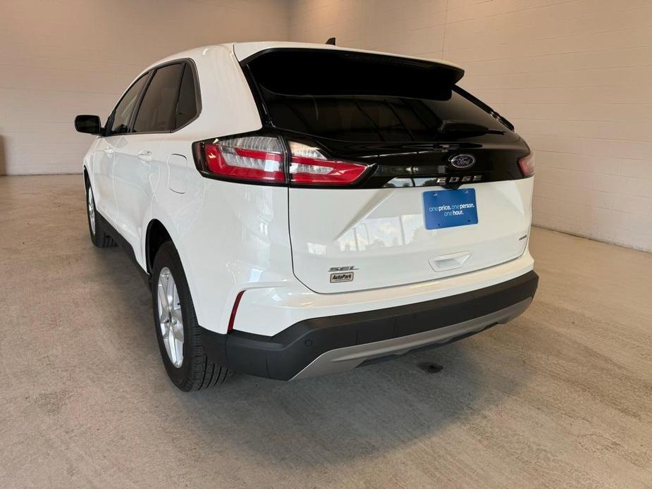 used 2022 Ford Edge car