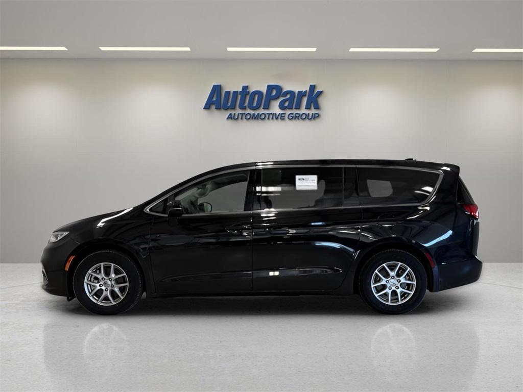 used 2023 Chrysler Pacifica car, priced at $23,995