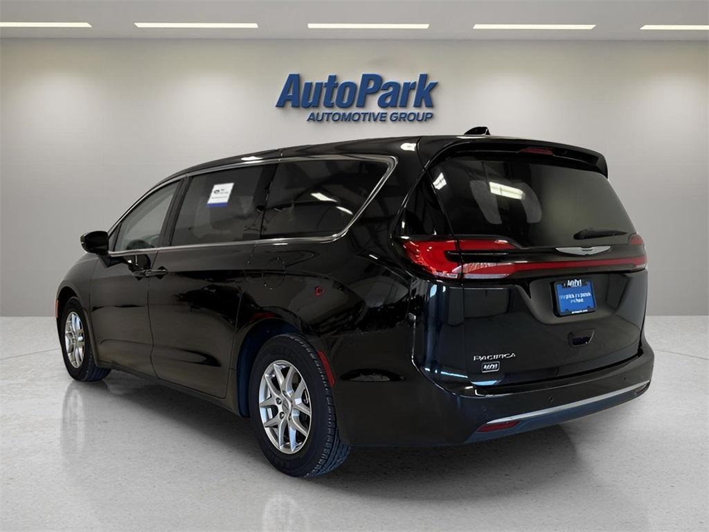 used 2023 Chrysler Pacifica car, priced at $23,995