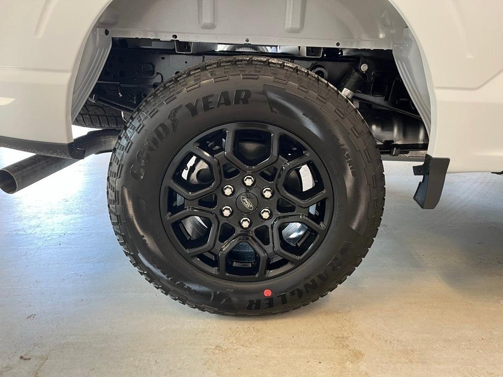 new 2025 Ford F-150 car, priced at $62,010