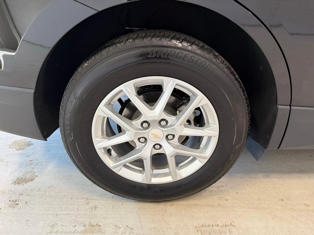 used 2024 Chevrolet Equinox car, priced at $23,995