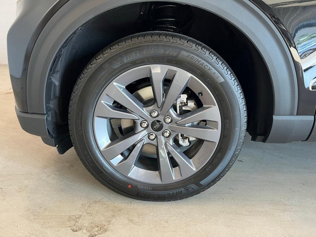 used 2025 Ford Explorer car, priced at $44,993