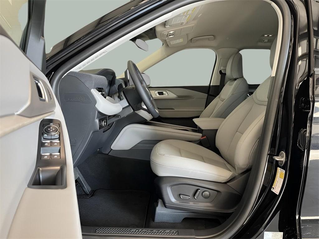 used 2025 Ford Explorer car, priced at $44,993