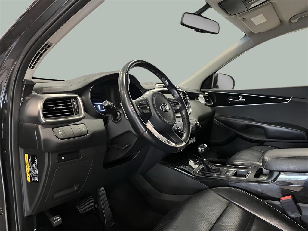 used 2017 Kia Sorento car, priced at $15,981