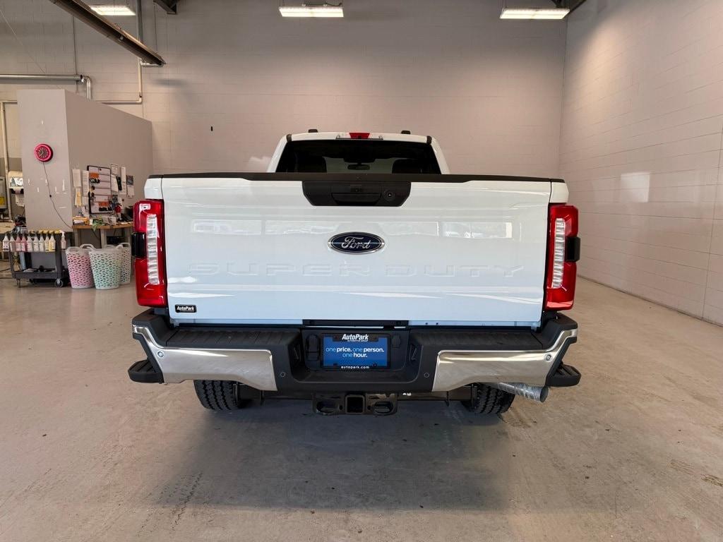 new 2025 Ford F-250 car, priced at $48,695