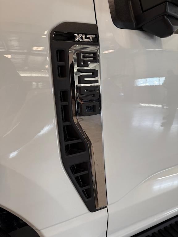 new 2025 Ford F-250 car, priced at $48,695