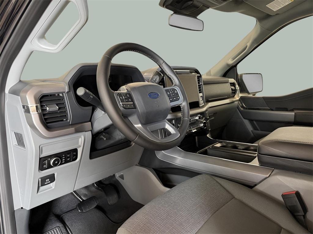 new 2025 Ford F-150 car, priced at $54,320