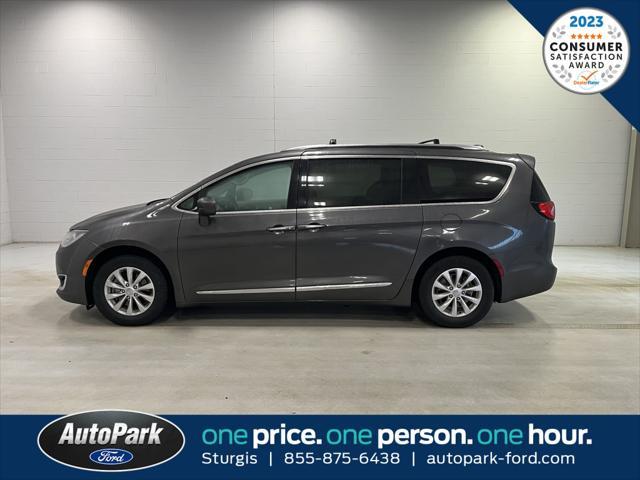 used 2018 Chrysler Pacifica car, priced at $15,481