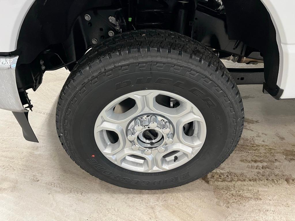 new 2025 Ford F-250 car, priced at $51,777