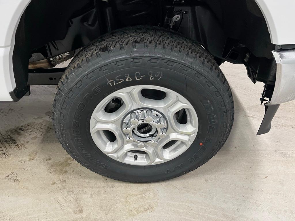 new 2025 Ford F-250 car, priced at $51,777
