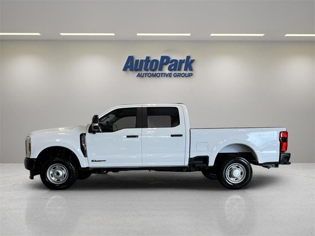 new 2025 Ford F-350 car, priced at $67,610