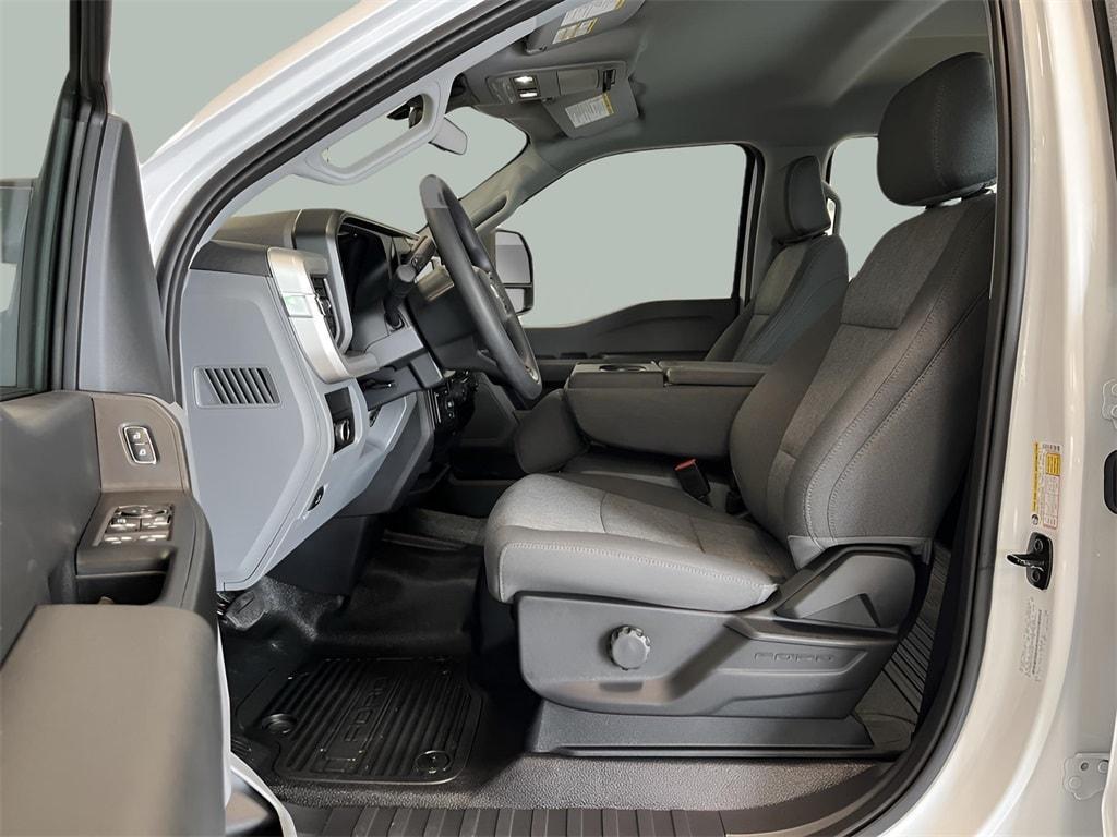 new 2025 Ford F-350 car, priced at $67,610