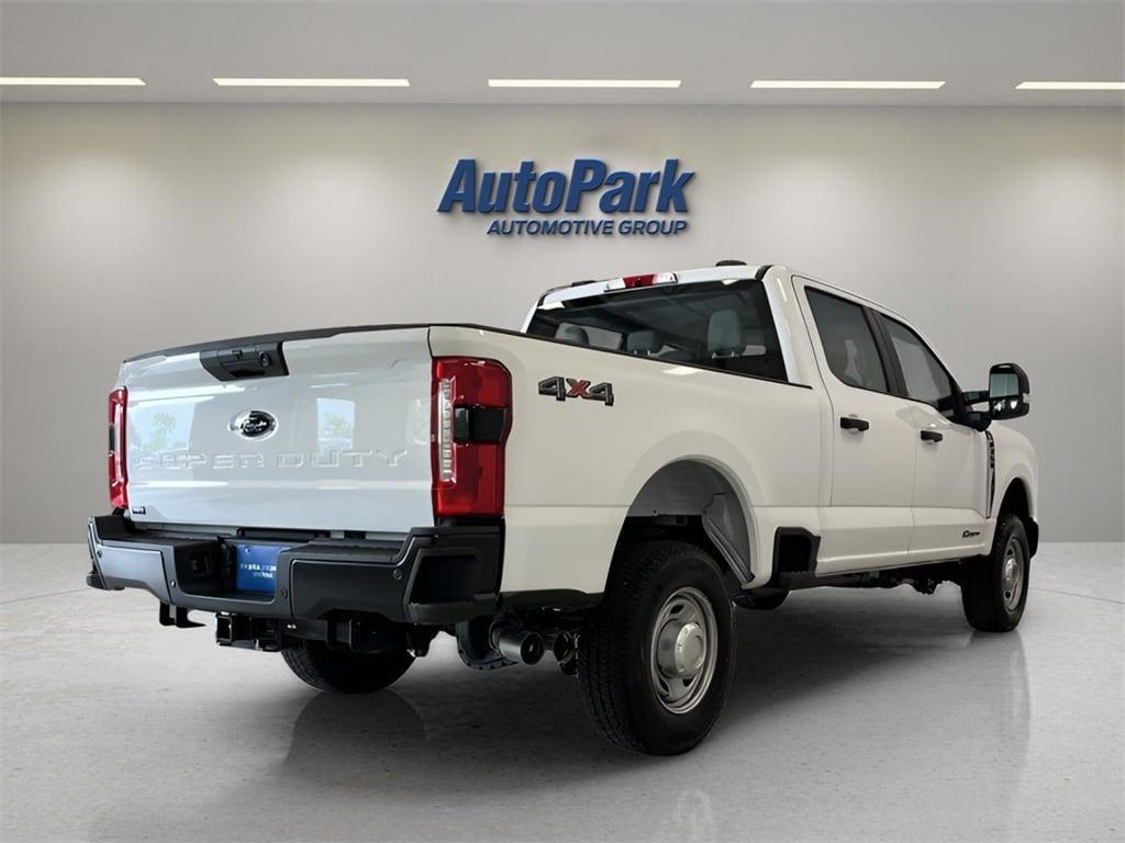 new 2025 Ford F-350 car, priced at $67,610