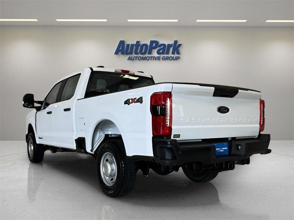 new 2025 Ford F-350 car, priced at $67,610