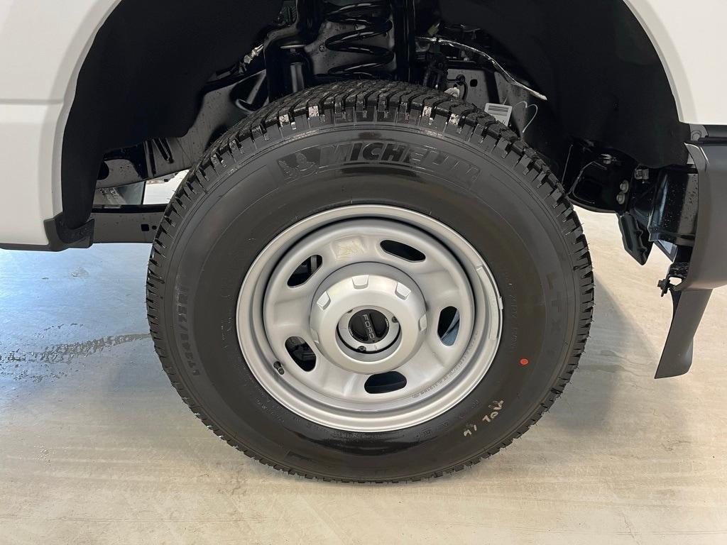 new 2025 Ford F-350 car, priced at $67,610