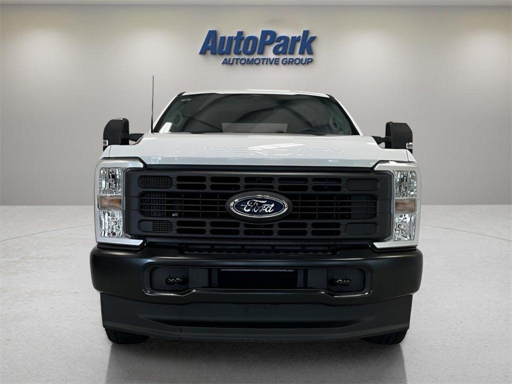new 2025 Ford F-350 car, priced at $67,610