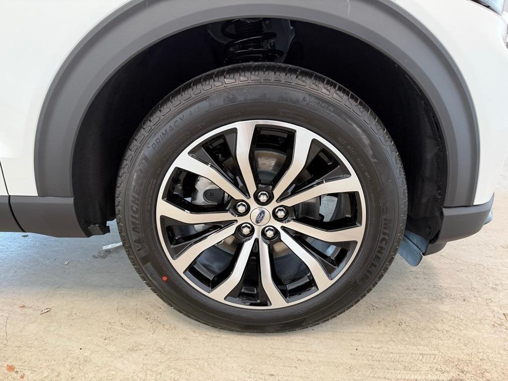 used 2025 Ford Explorer car, priced at $46,152