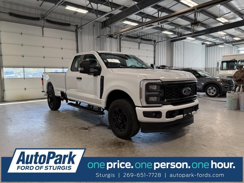 new 2025 Ford F-350 car, priced at $52,458