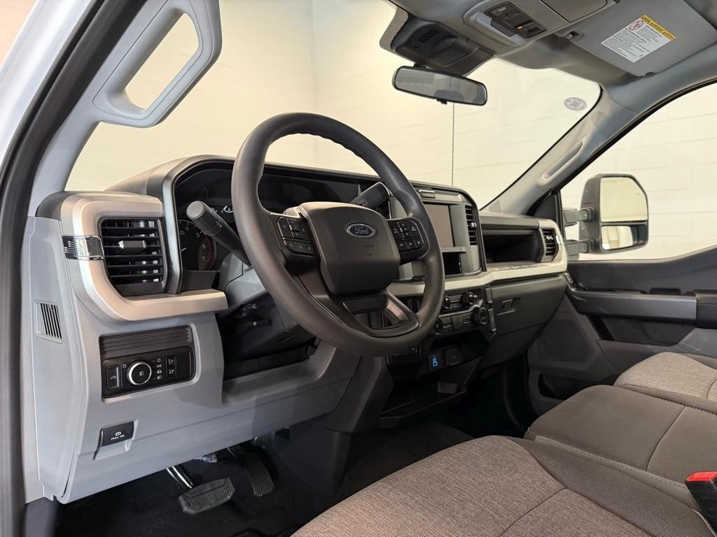 new 2025 Ford F-350 car, priced at $52,458