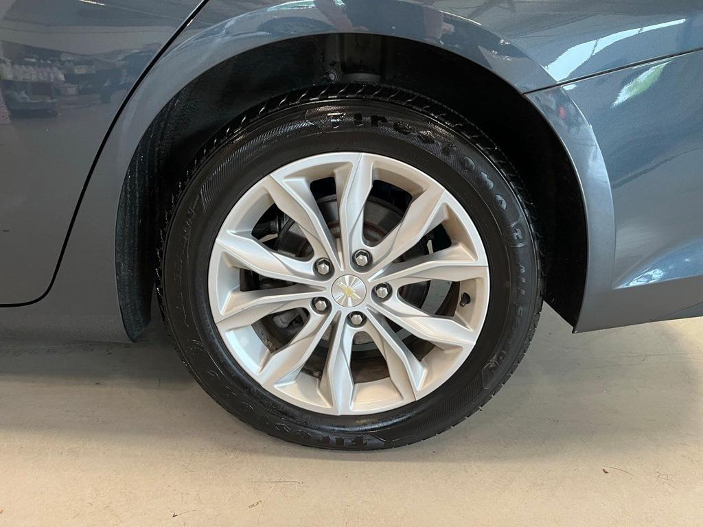 used 2020 Chevrolet Malibu car, priced at $14,995