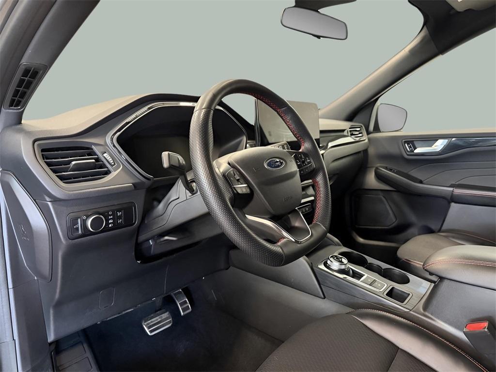 used 2023 Ford Escape car, priced at $24,995