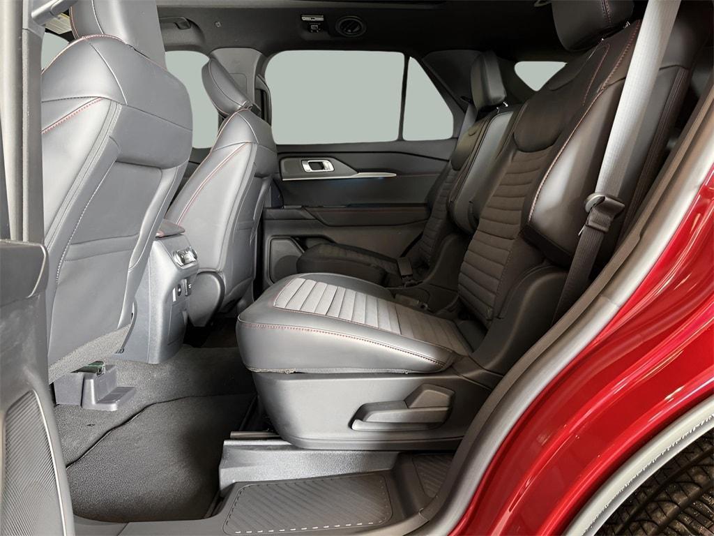 new 2025 Ford Explorer car, priced at $57,620