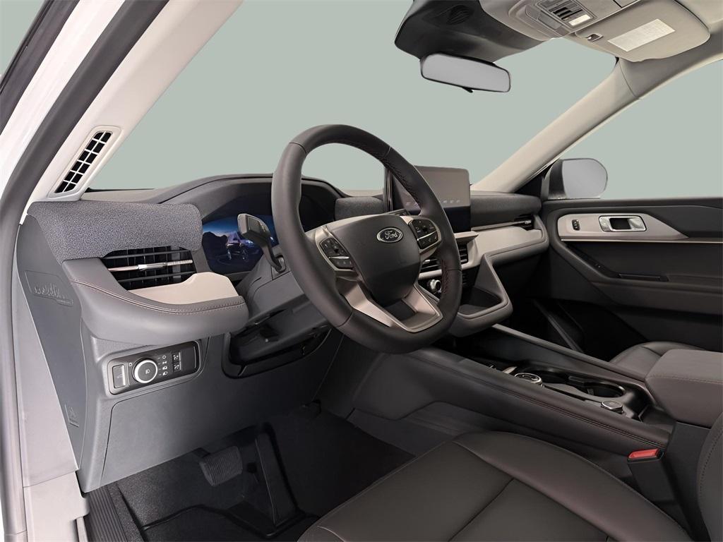 new 2025 Ford Explorer car, priced at $47,970