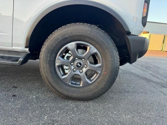 new 2025 Ford Bronco car, priced at $50,005