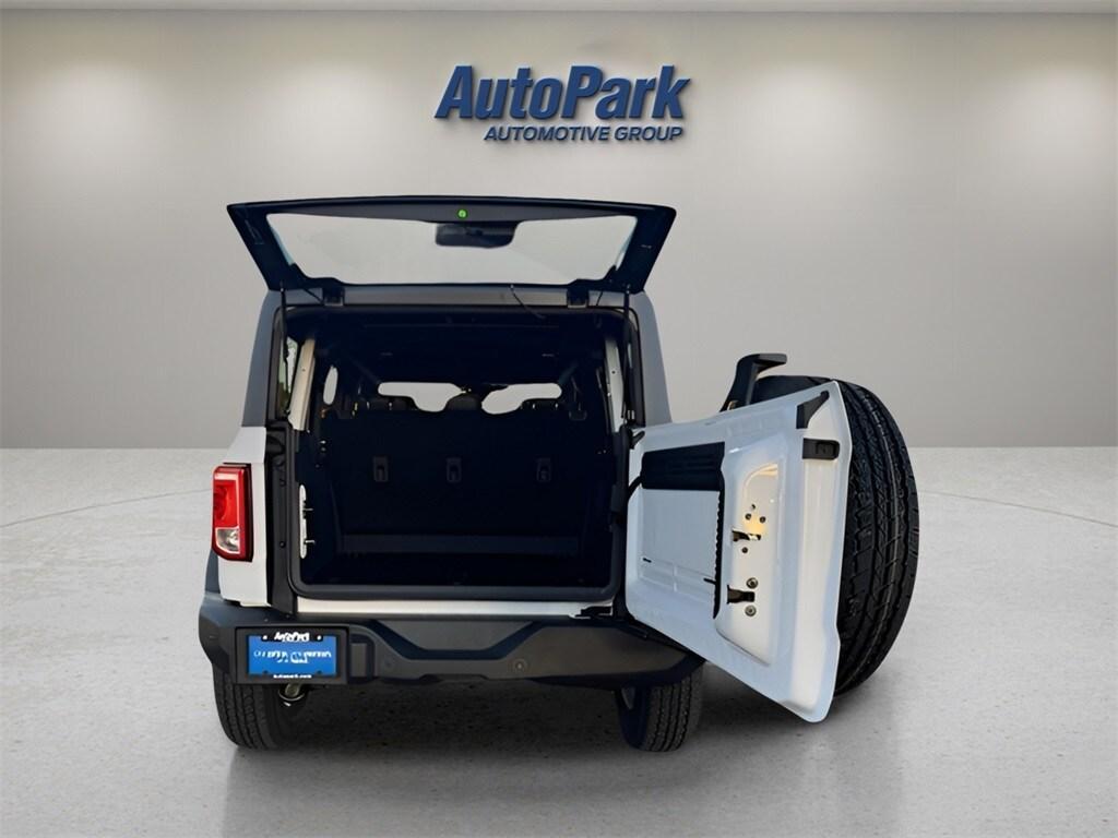 new 2025 Ford Bronco car, priced at $50,005