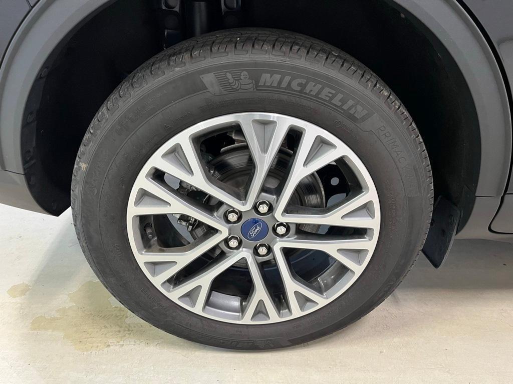 used 2022 Ford Escape car, priced at $21,995