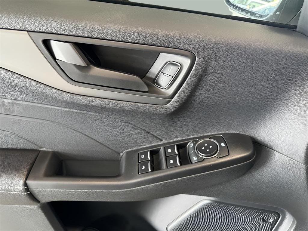 new 2025 Ford Escape car, priced at $27,995