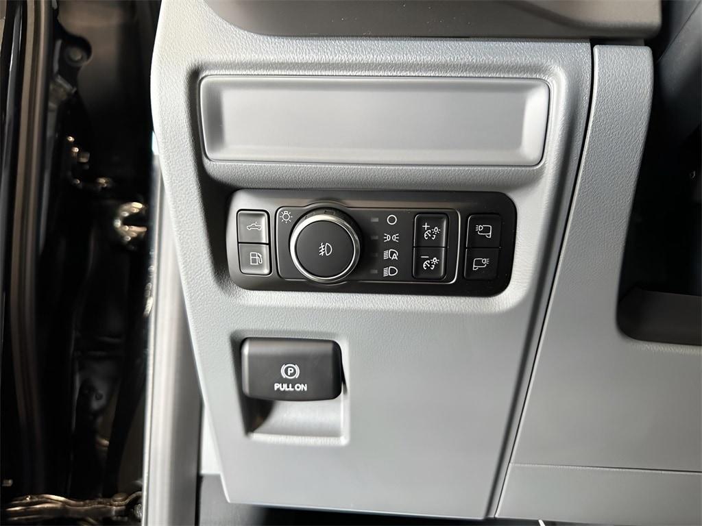 new 2025 Ford F-150 car, priced at $54,320