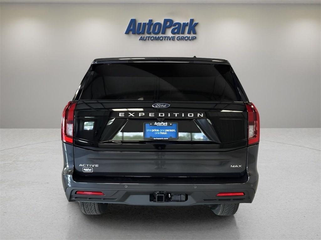 new 2025 Ford Expedition Max car, priced at $75,385