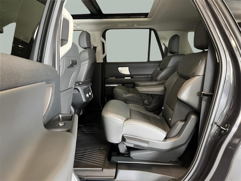 new 2025 Ford Expedition Max car, priced at $75,385