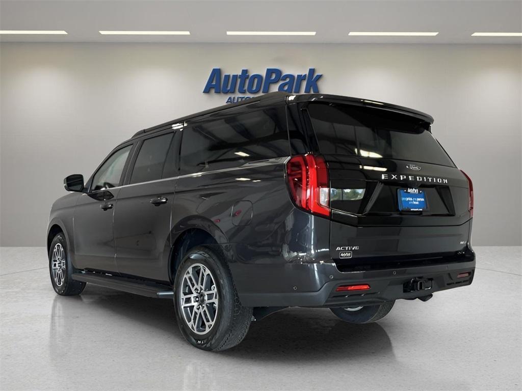 new 2025 Ford Expedition Max car, priced at $71,363