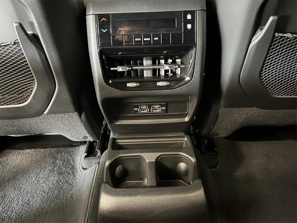 used 2024 Jeep Grand Cherokee L car, priced at $33,981